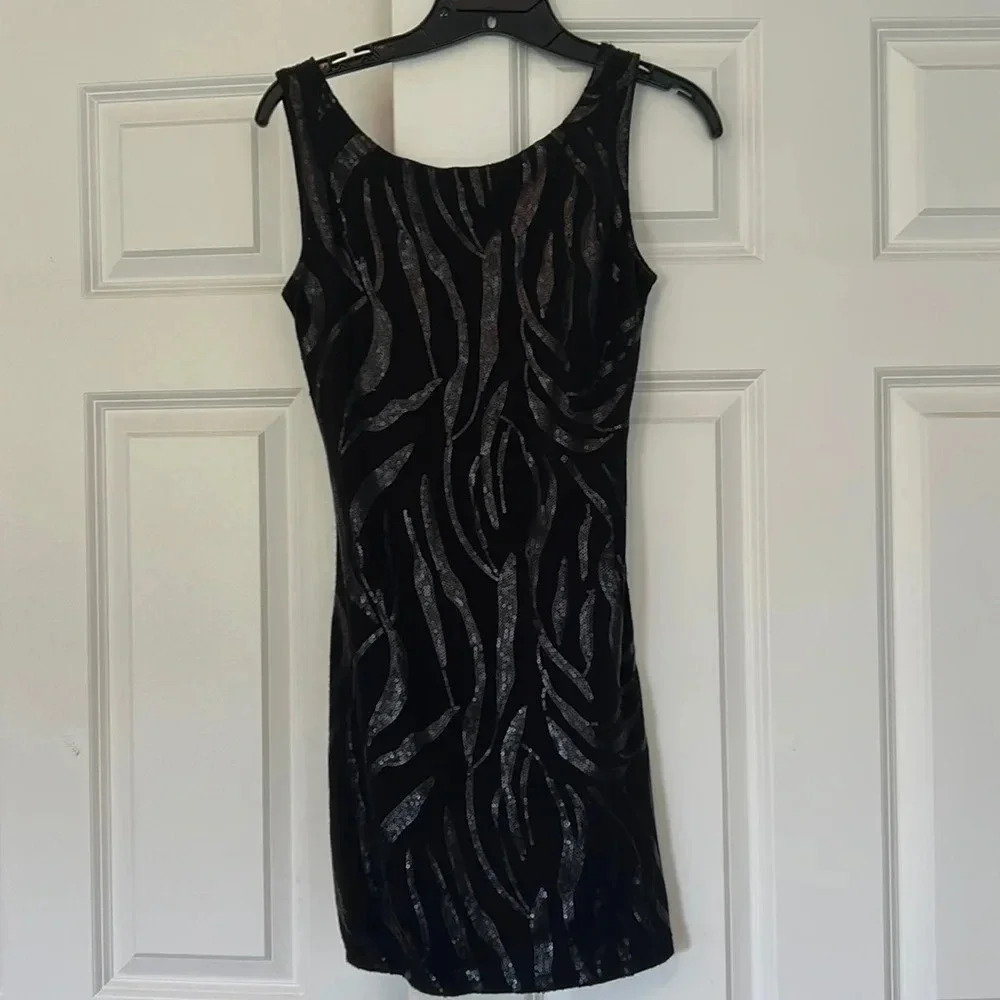 Philosophy of pack black body con dress size small sequence pattern tank dress